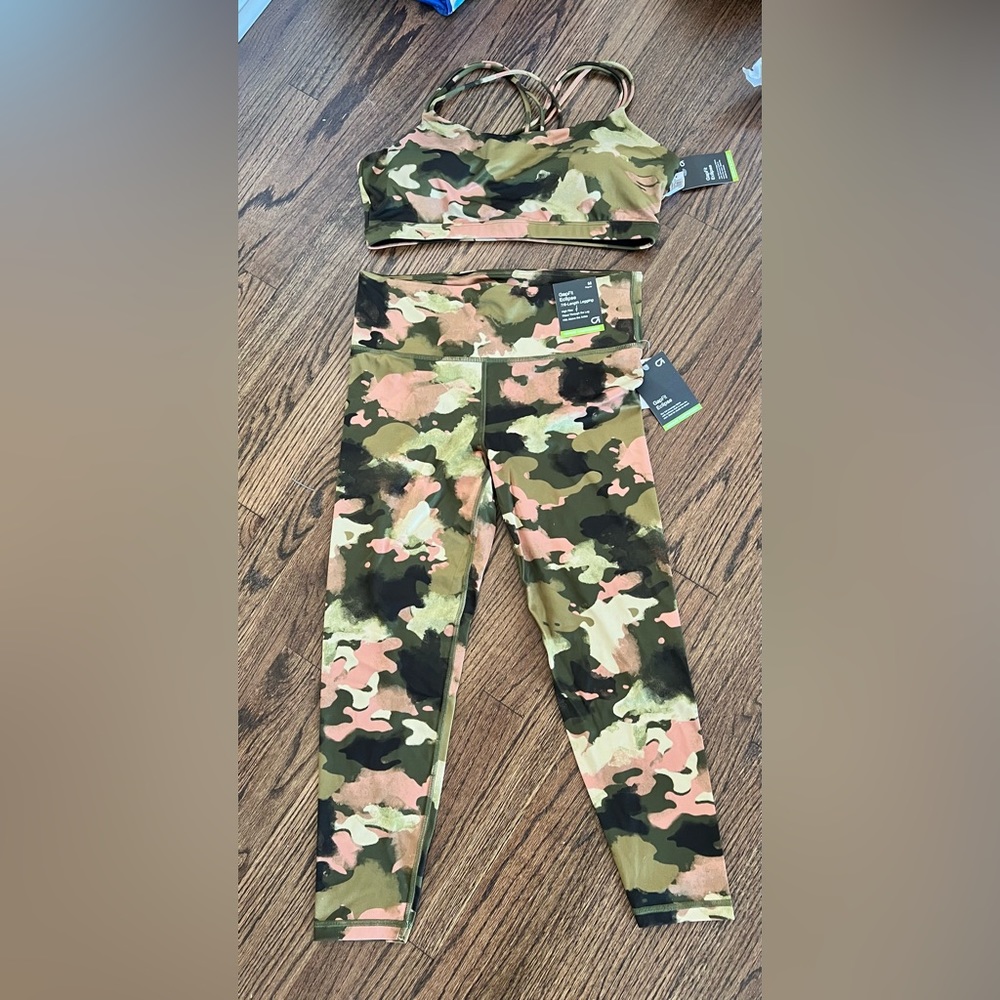 Gap fit eclipse med pants and bra new with tags